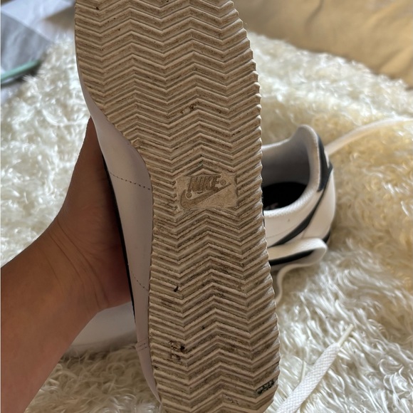 Hells and Tennis - Picture 2 of 7